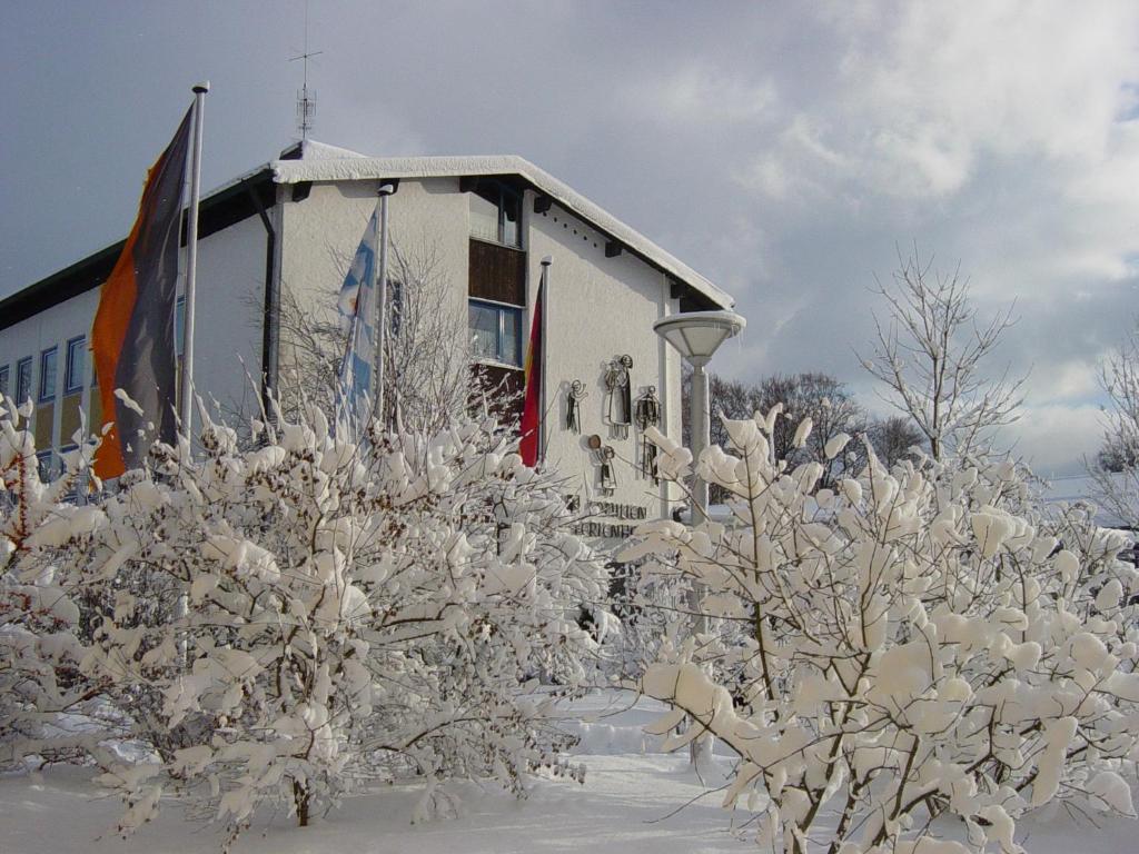Haus Chiemgau - Kolping-Familienhotel Teisendorf Exterior photo