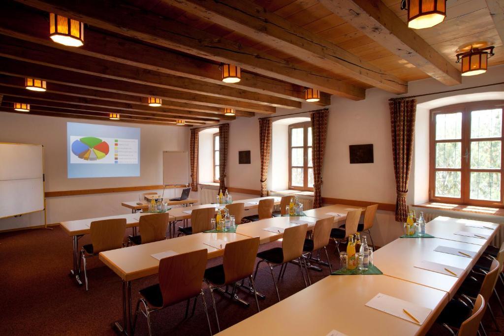 Haus Chiemgau - Kolping-Familienhotel Teisendorf Exterior photo